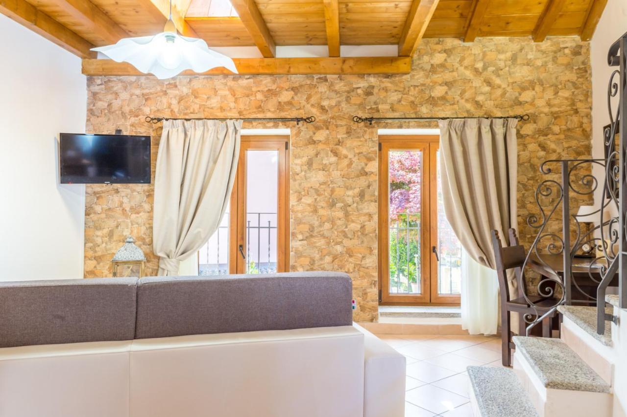 Guest House Casa Del Folletto 斯特雷萨 外观 照片
