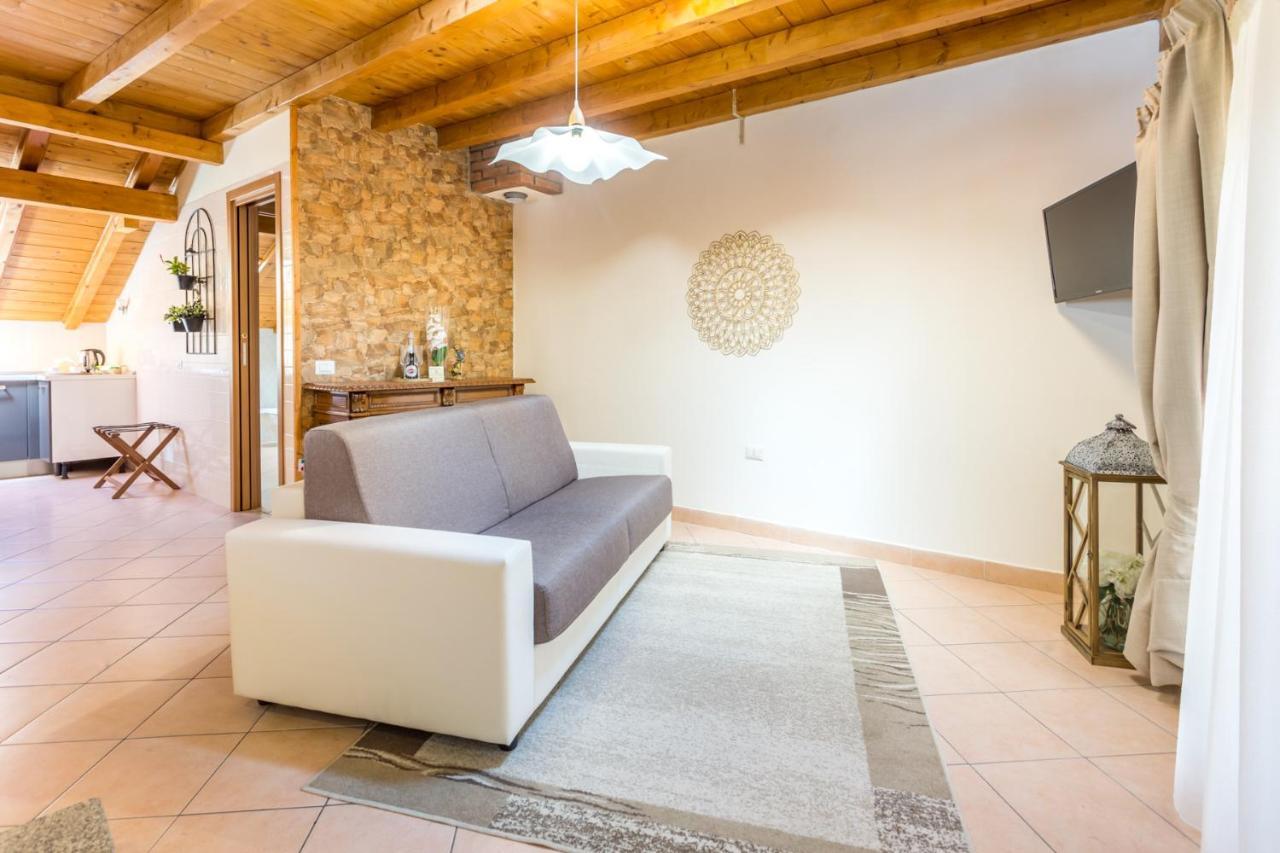 Guest House Casa Del Folletto 斯特雷萨 外观 照片